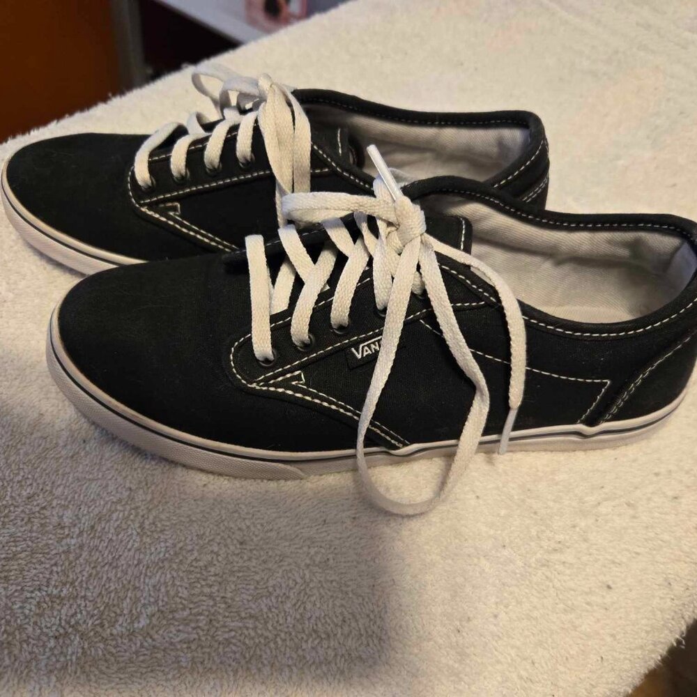 Vans Era shoe sneaker women size 6 US excellent condition black canvas